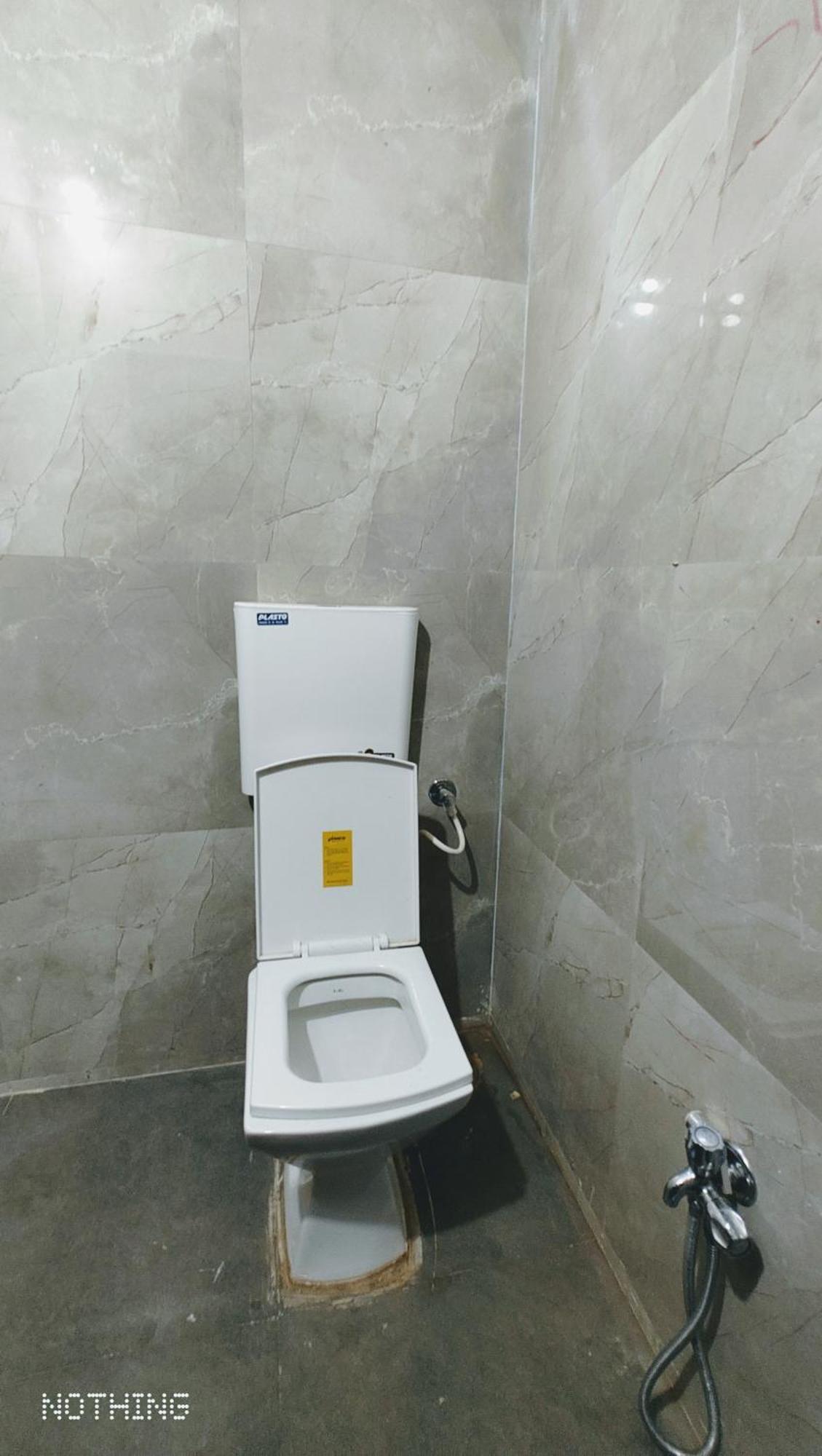Hotel Aadishkti Bhakt Nivas à Tuljapur Extérieur photo