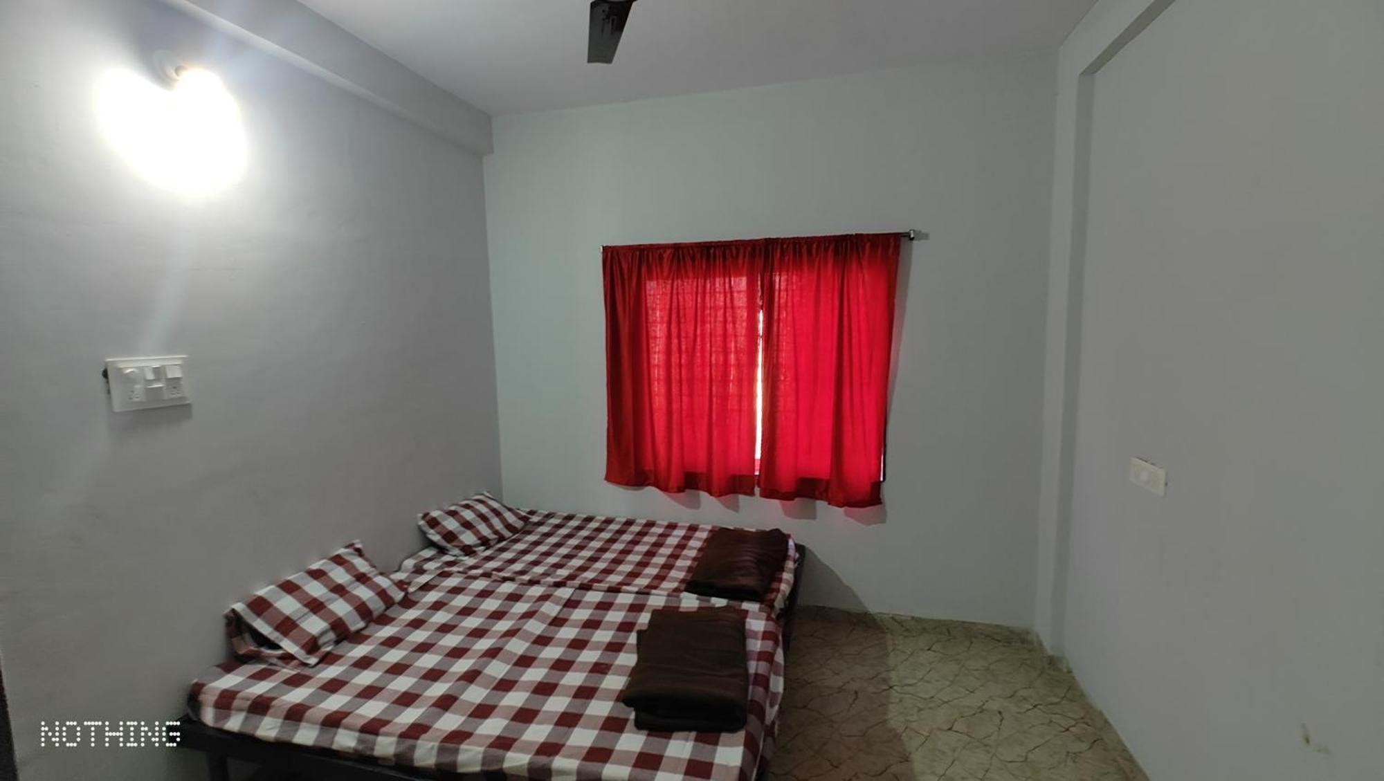 Hotel Aadishkti Bhakt Nivas à Tuljapur Extérieur photo